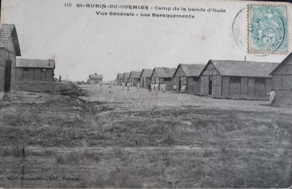 116 - Saint Aubin du Cormier - camp de la lande d'ouée - vue générale - les baraquements - emr.jpg
