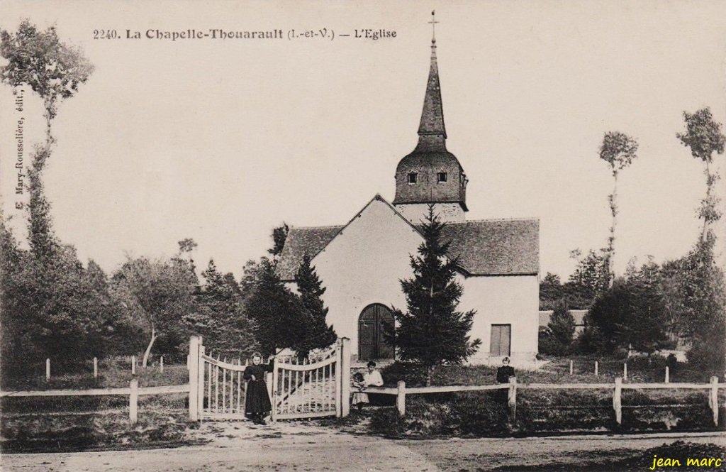 La Chapelle-Thouarault - L'Église.jpg