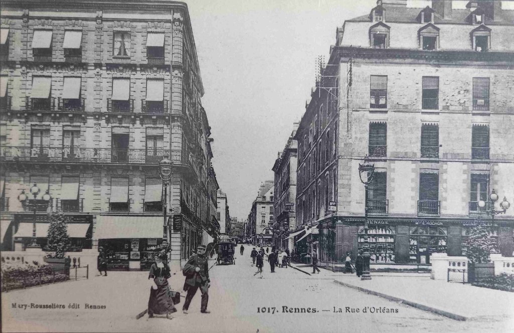 1017 - Rennes - la rue d'Orléans -emr.jpg