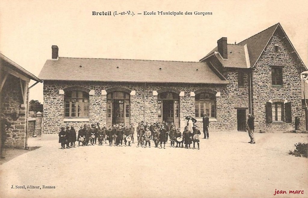 Breteil - École municipale des garçons.jpg