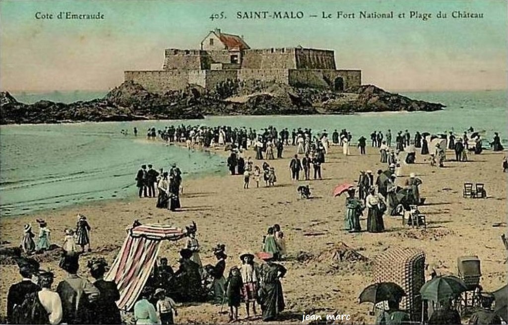 Saint-Malo - Le Fort National et Plage du Château.jpg