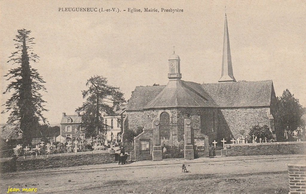 Pleugueneuc - Église, Mairie, Presbytère.jpg