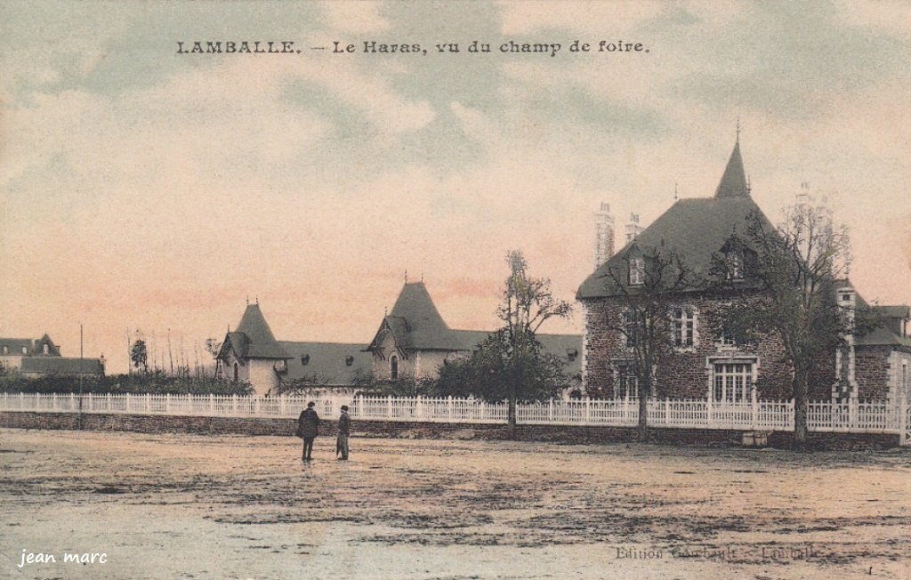 Lamballe - Le Haras, vu du Champ de Foire.jpg