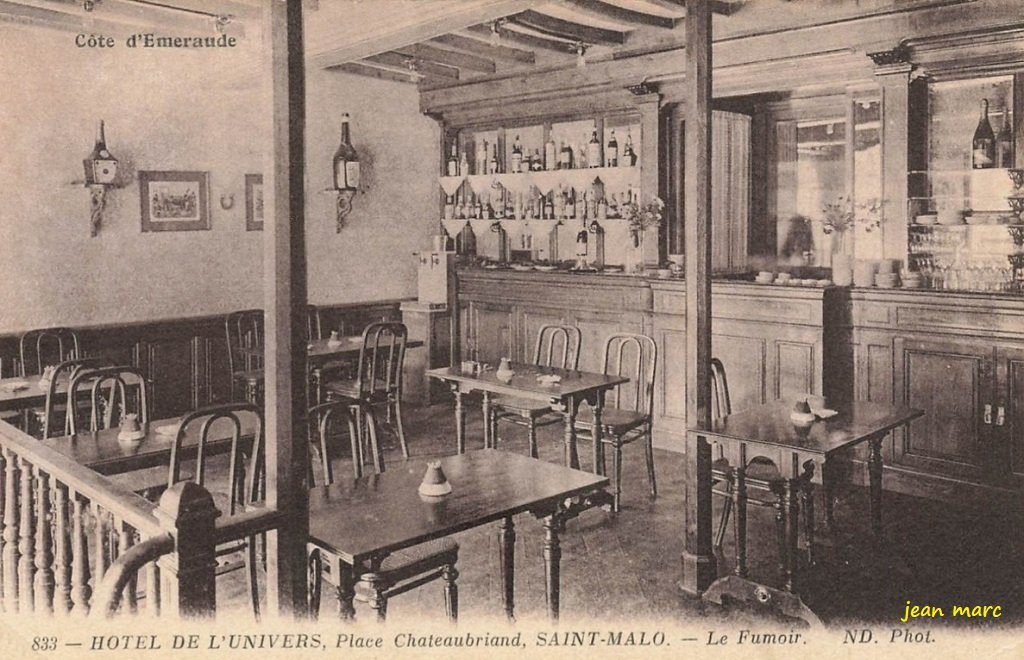 Saint-Malo - Hôtel de l'Univers, place Châteaubriand - Le Fumoir.jpg