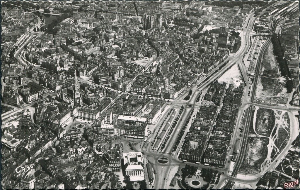 44-Nantes _L-Inf_ Vue aerienne - 104 Editions Gaby.jpg