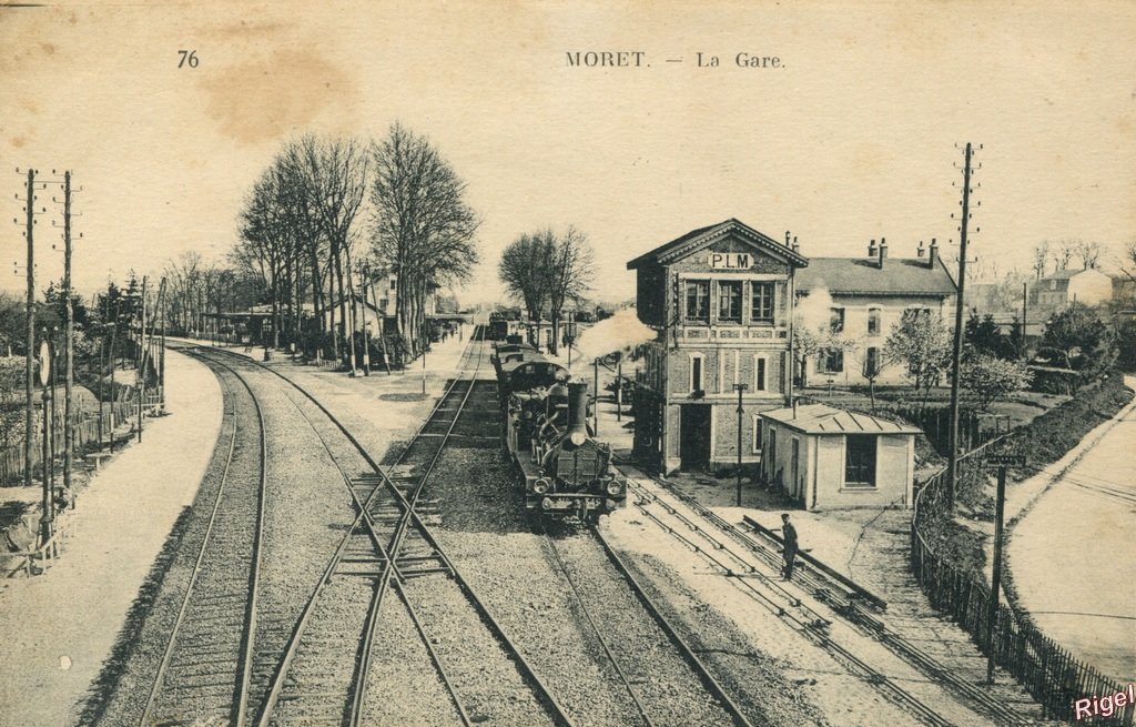 77-Moret - La Gare - 76.jpg