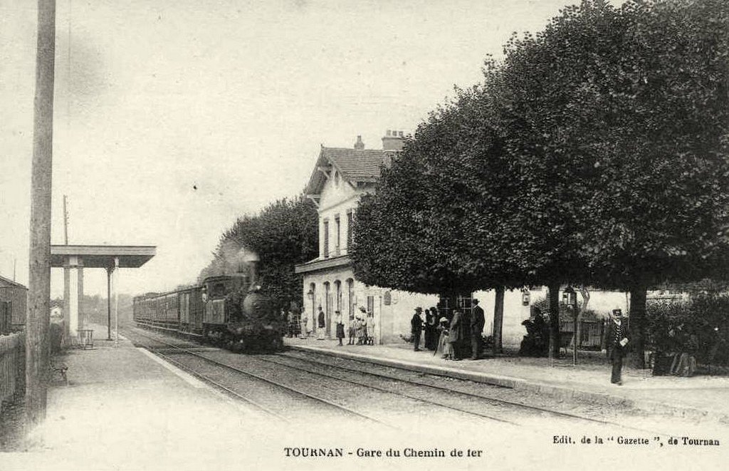 77 - Tournan (4) La Gazette P.jpg