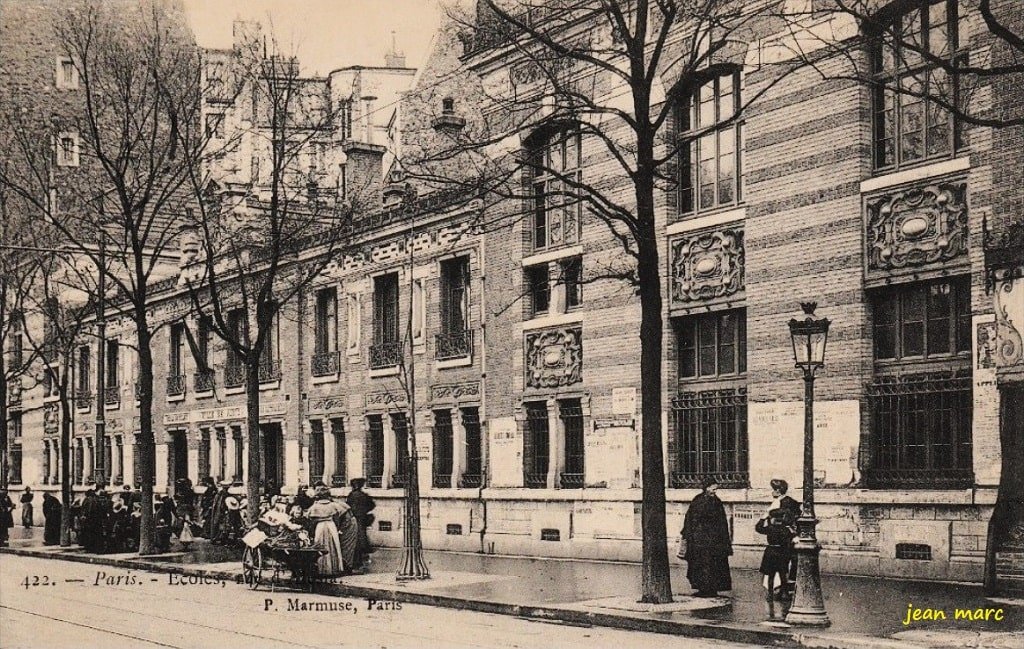 Paris XIVe - Écoles rue d'Alésia.jpg