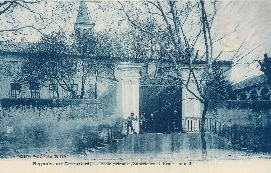 Bagnols sur Cèze 130 Renoir.jpg