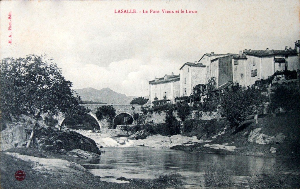 Lasalle (1).jpg