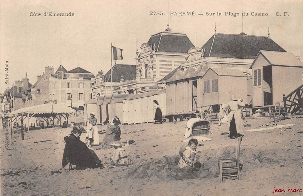 Paramé - Sur la Plage du Casino.jpg