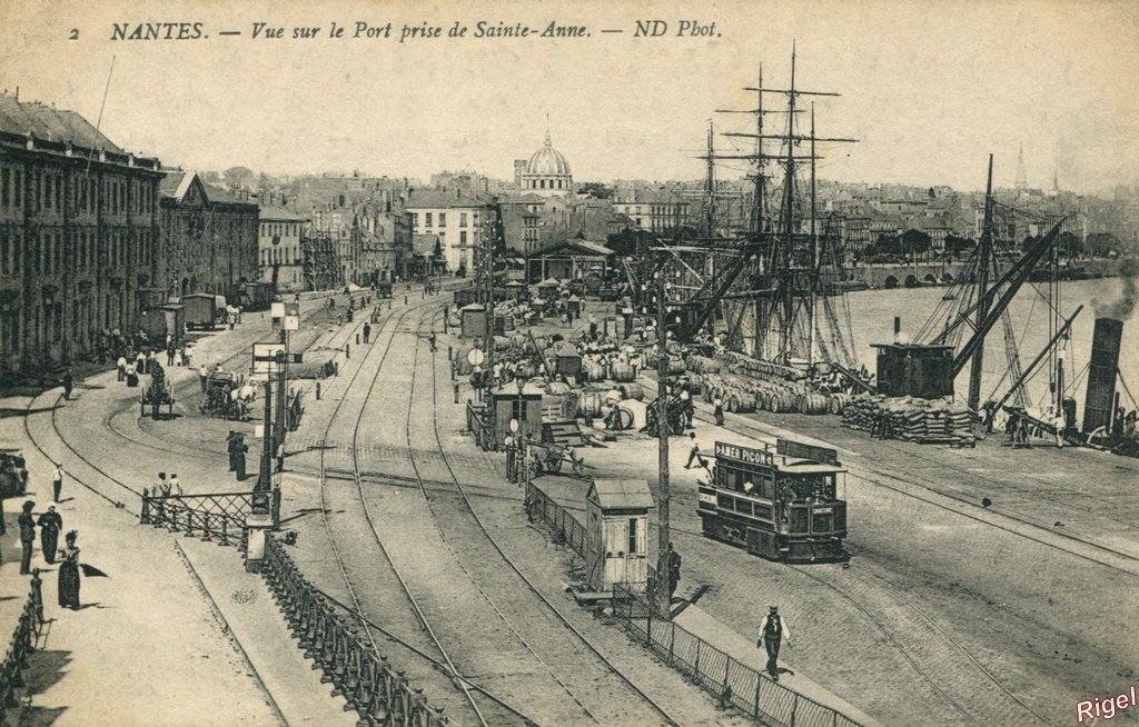 44-Nantes - Vue sur le Port prise de Sainte-Anne - 2 ND Phot.jpg