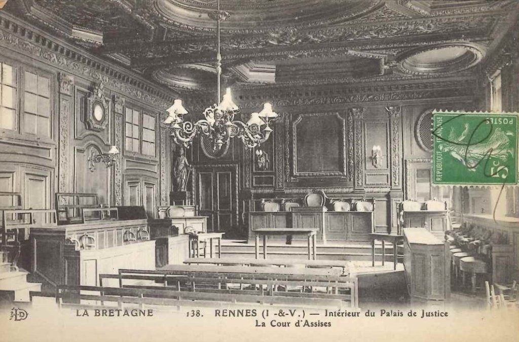 138 - Rennes - Intérieur du palais de justice - la cour d'assises -eld.jpg