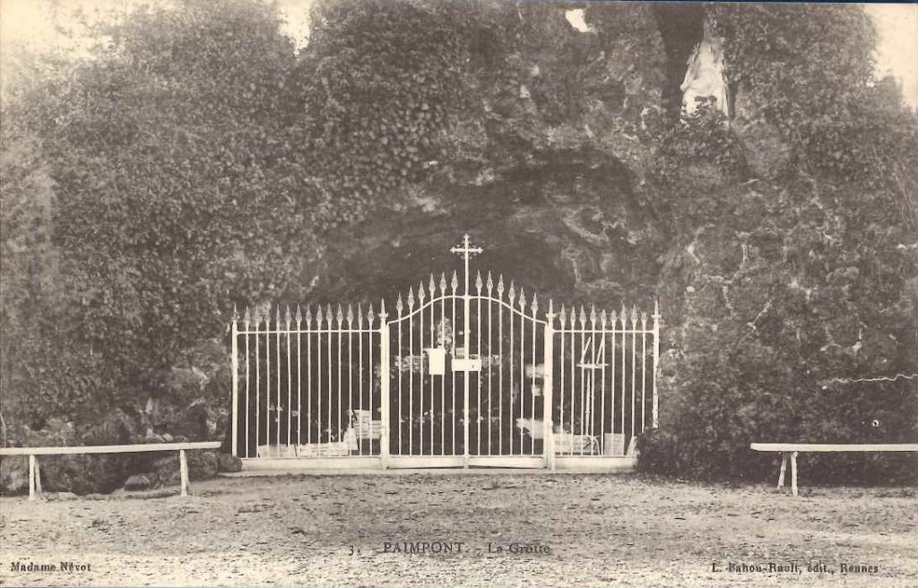 3 - Paimpont - la grotte -bahon.jpg