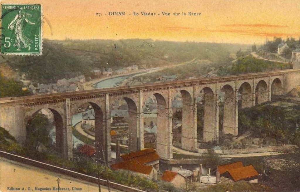 27 - Dinan - Le viaduc - Vue sur la Rance -ag.jpg