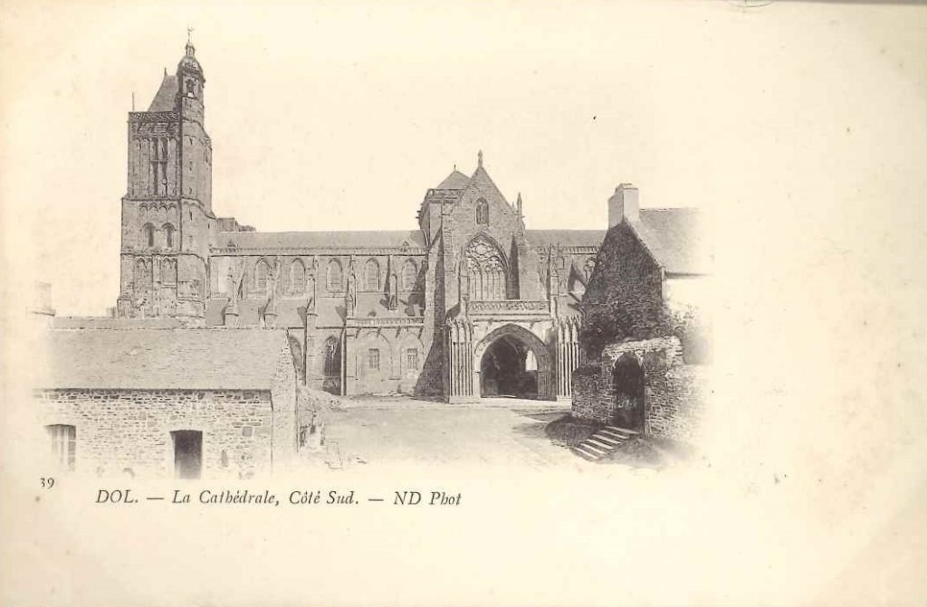 39 - Dol - La cathédrale, côté sud -nd.jpg