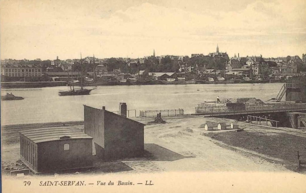 79 - Saint Servan - Vue du bassin -LL.jpg