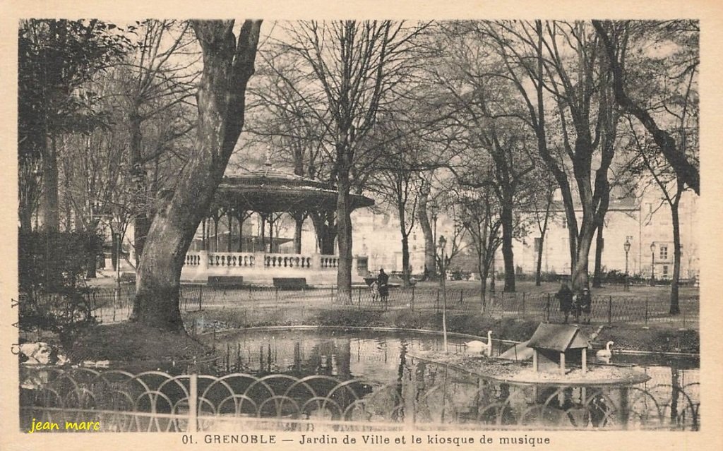 Grenoble - Jardin de Ville et le Kiosque à musique.jpg