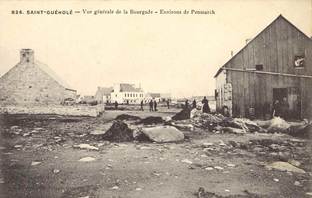 824 - Saint Guénolé - vue générale de la bourgade - envions de penmarch -villard.jpg