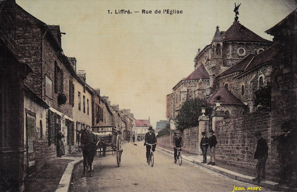 Liffré - Rue de l'Église.jpg