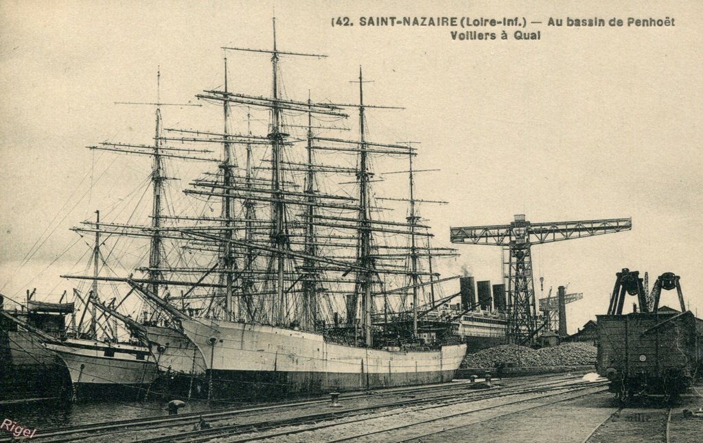 Voiliers - 44-St-Nazaire - Bassin Penhoêt Voiliers à Quai - 142 -Rigel.jpg