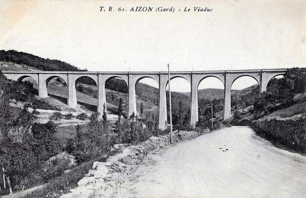 30 - Alzon 61 TB P.jpg