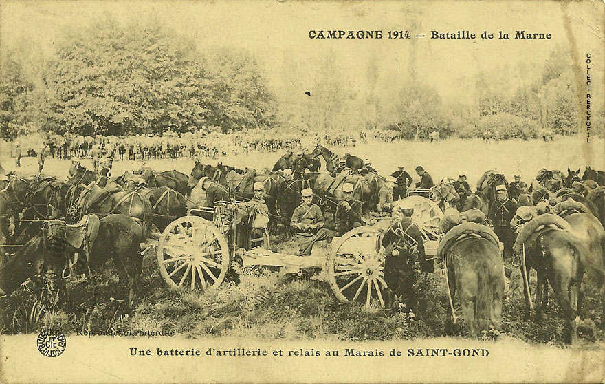 Une batterie d artillerie.jpg