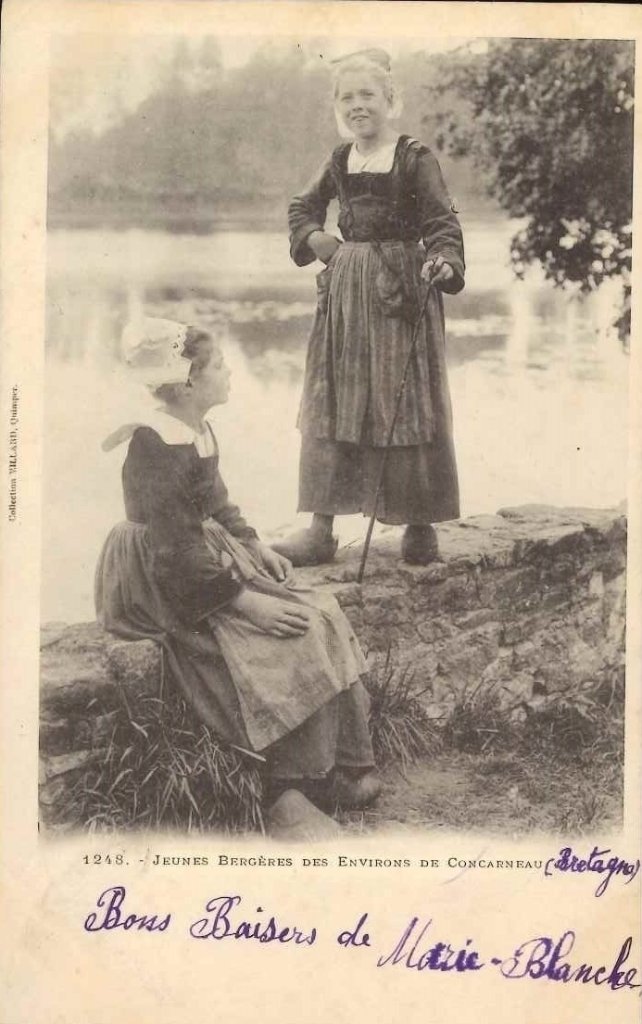 1248 - Jeunes bergères des environs de Concarneau -villard.jpg