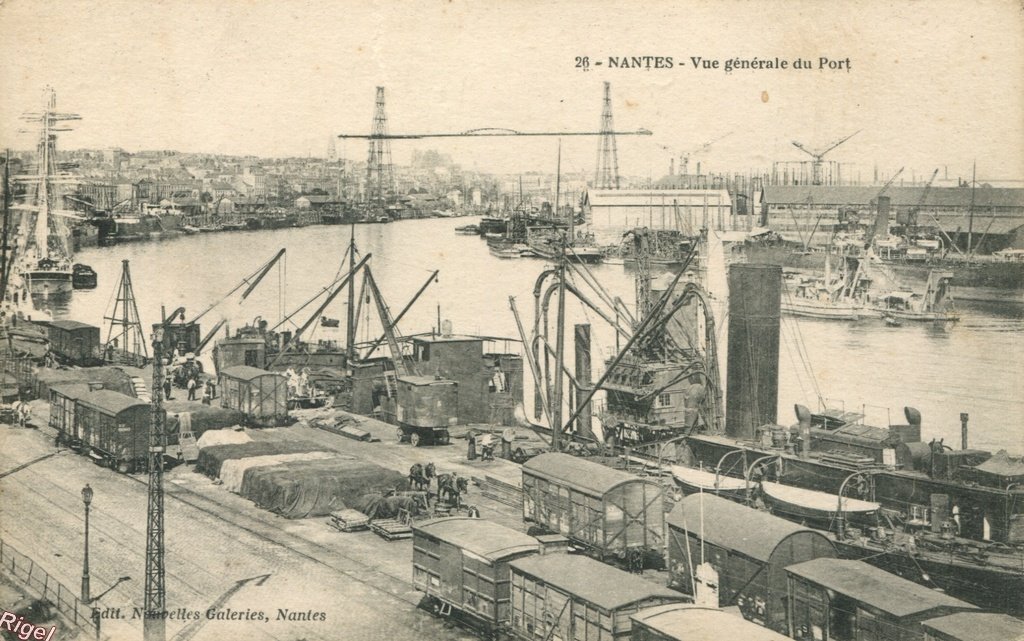 44-Nantes - Vue Générale du Port - 26 Edit Nouvelles galeries.jpg