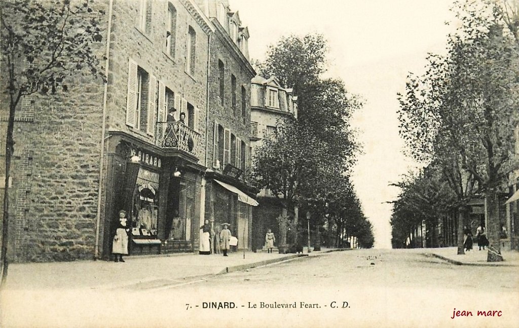 Dinard - Le Boulevard Féart.jpg