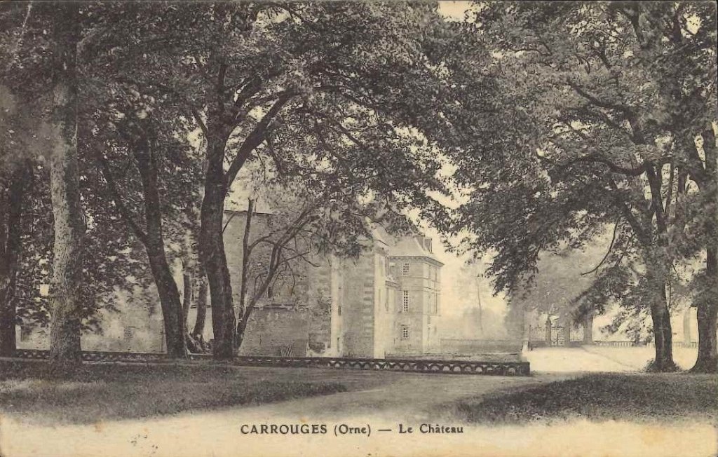 Carrouges - Le Château.jpg