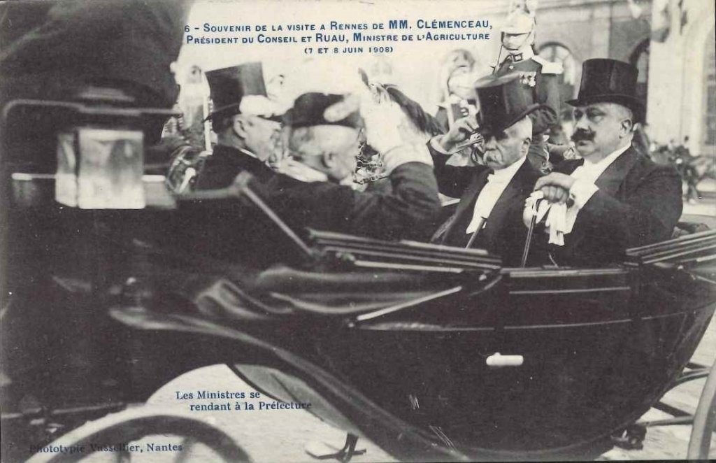 6 - Rennes - Souvenir de la visite à Rennes de MM. Clémenceau... - les ministres -vasselier.jpg