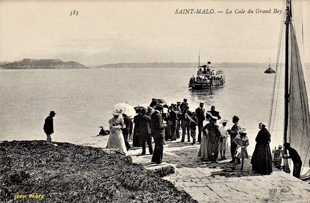 Saint-Malo - La Cale du grand Bey.jpg