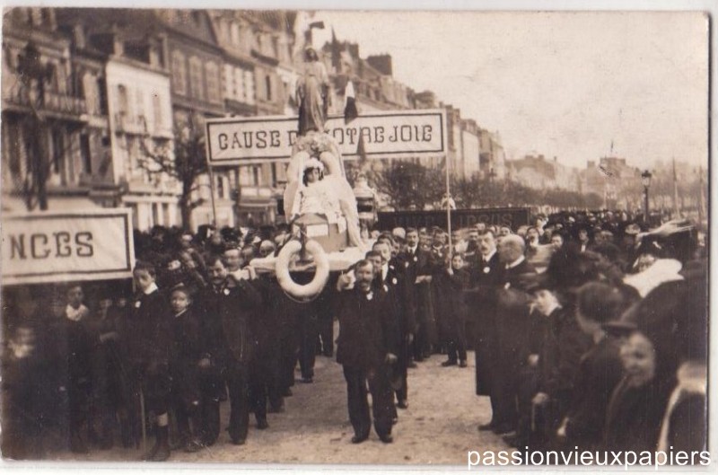 Procession [F].JPG