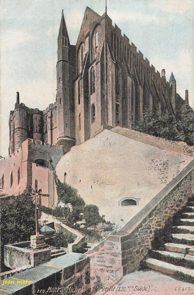Mont-Saint-Michel. La Merveille (XIIIe siècle) (Léopold Verger et Cie 778).jpg