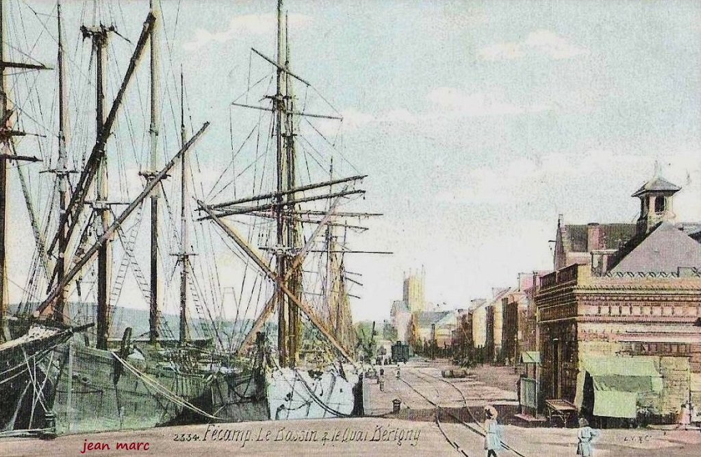 Fécamp - Le Bassin et le Quai Bérigny (Léopold Verger et Cie).jpg
