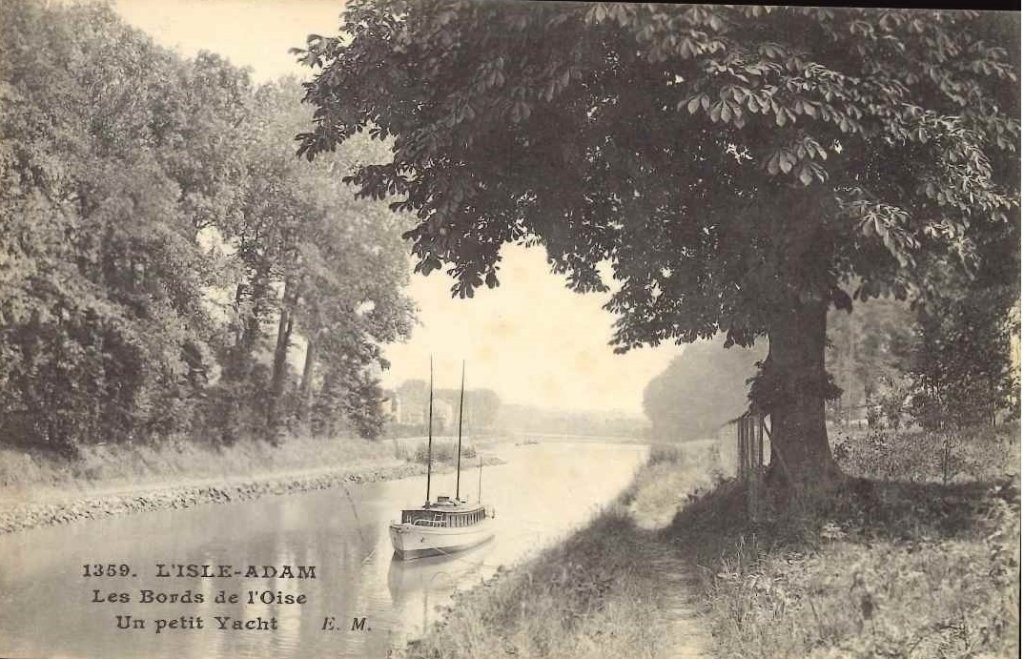 1359 - L'Isle-Adam - Les bords de l'Oise - Un petit Yacht -em.jpg