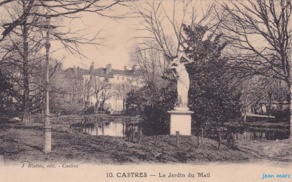 Castres - Le Jardin du Mail.jpg