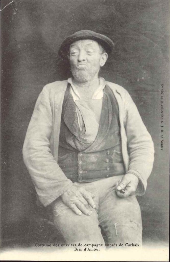 107 - Costume des ouvriers de campagne auprès de Carhaix - Brin d'amour.jpg