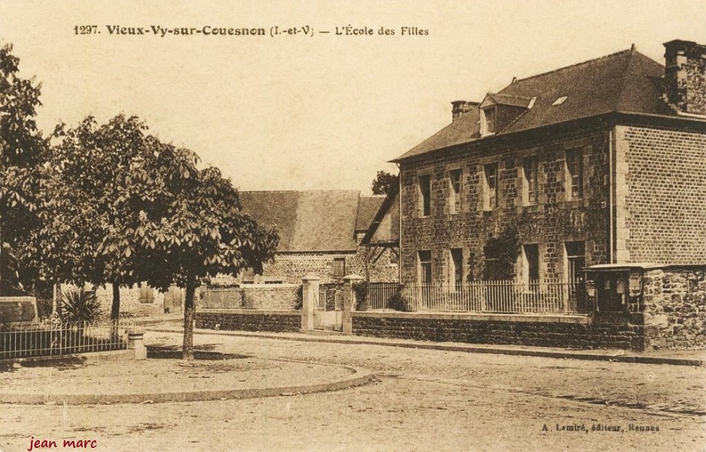 Vieux-Vy-sur-Couesnon - L'École des Filles.jpg
