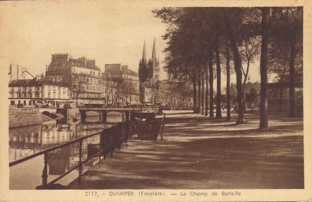 2117 - Quimper - Le champ de bataille.jpg