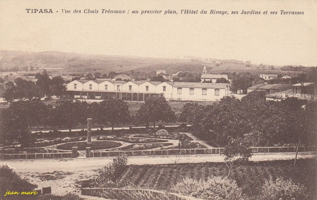 Tipasa - Vue des Chais Trémaux.jpg