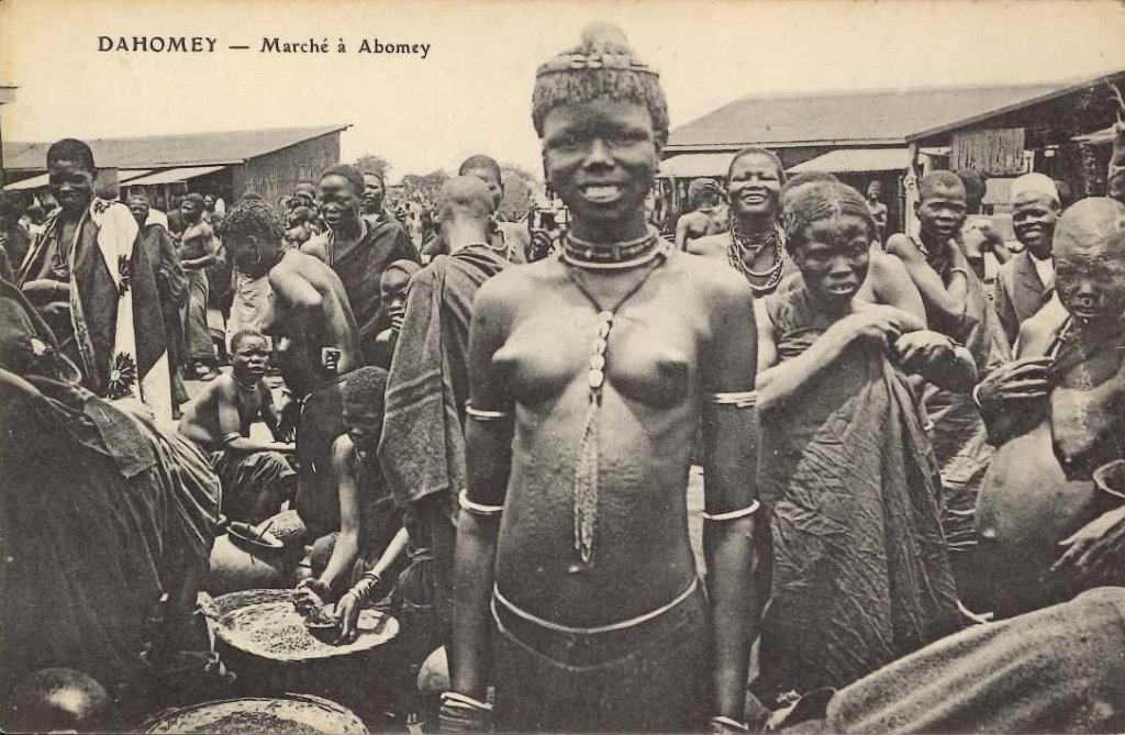 Dahomey - Marché à Abomey.jpg
