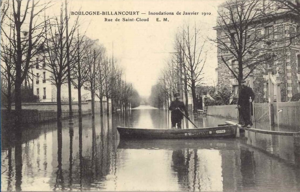 Boulogne Billancourt - Inondations de Janvier 1910 - Rue de Saint Cloud.jpg