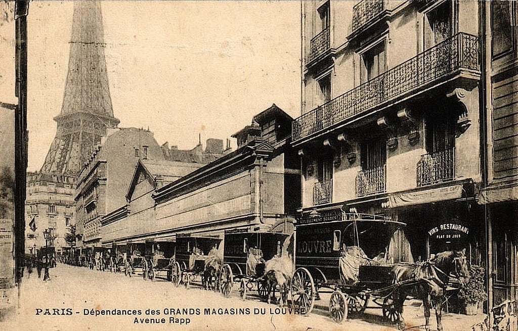 Paris_7e_Dependances_Grands_Magasins_du_Louvre_rueCamoujpg.jpg