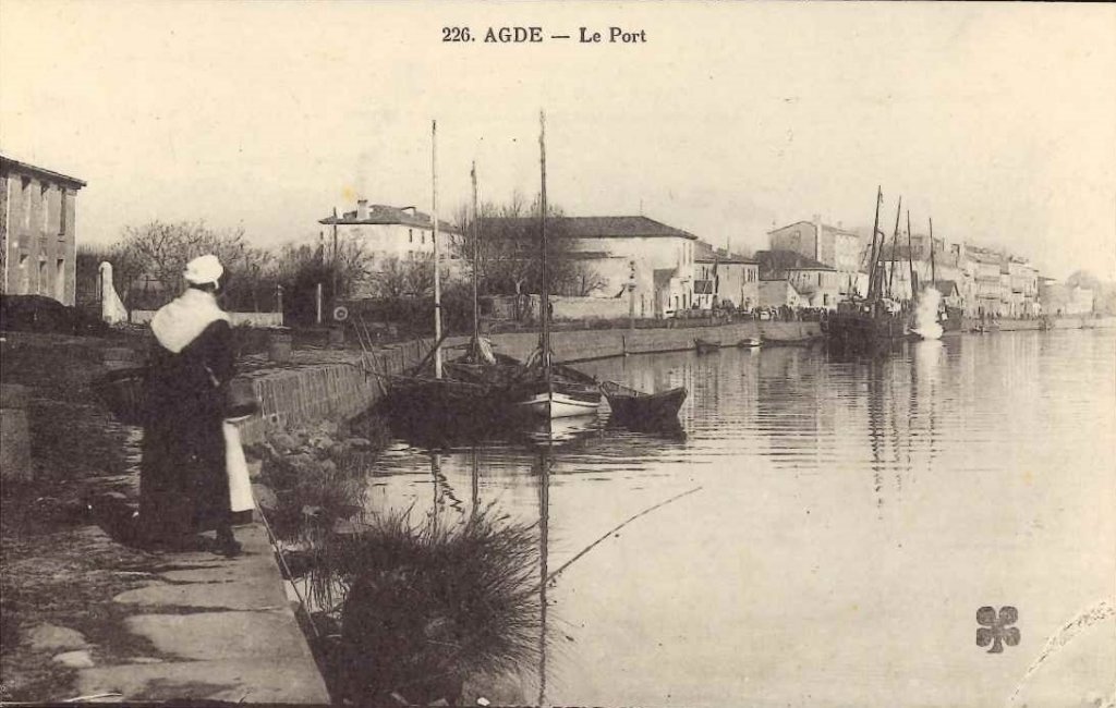 226 - Agde - le port -mtil.jpg