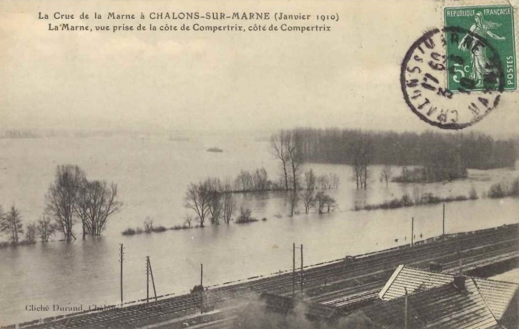 La crue de la Marne à Chalons sur Marne - janvier 1910 - La marne, vue prise de....jpg