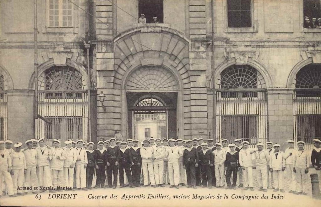 63 - Lorient - Caserne des apprentis fusiliers, anciens magasins de la compagnie des indes.jpg