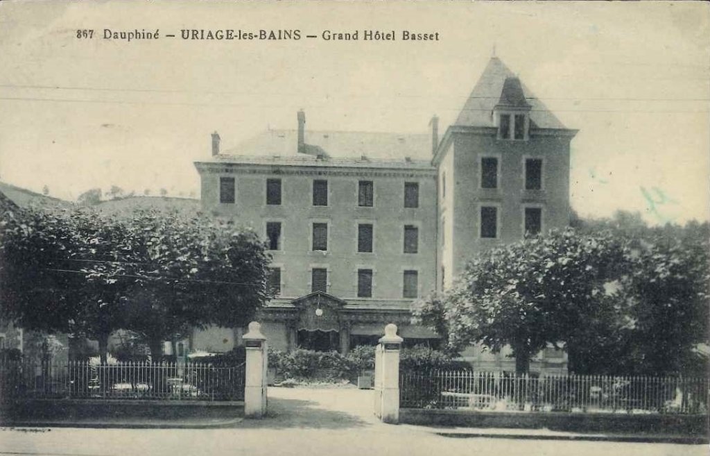 867 - Urage les Bains  Grand Hôtel Basset.jpg