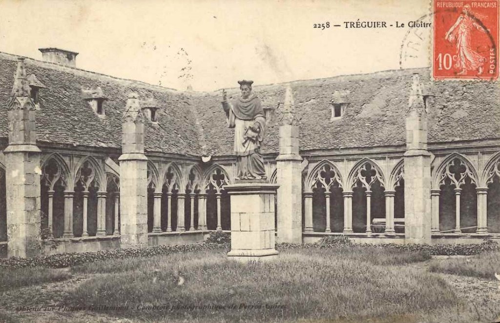 2258 - Tréguier - le cloître.jpg